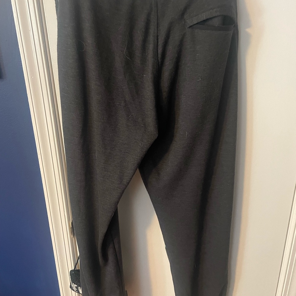 VISSLA Black Sweatpants Relaxed Fit Joggers